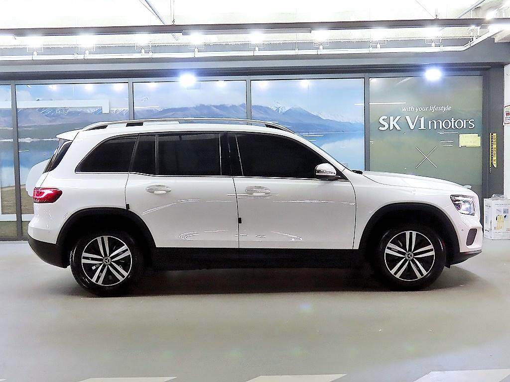 Mercedes Benz GLB Class - Vista 3