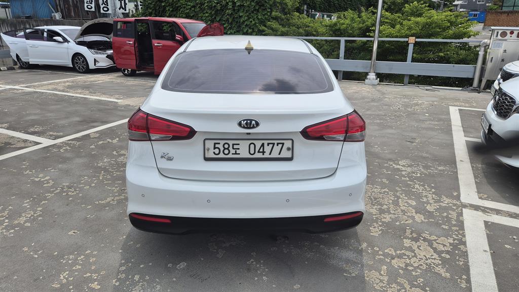 KIA K3 2016 Blanco - Importación desde Corea - HF Imports Iquique - Foto 19