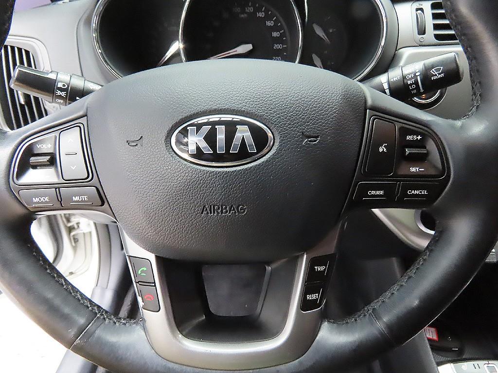 KIA Pride 2015 Gris - Importación desde Corea - HF Imports Iquique - Foto 17