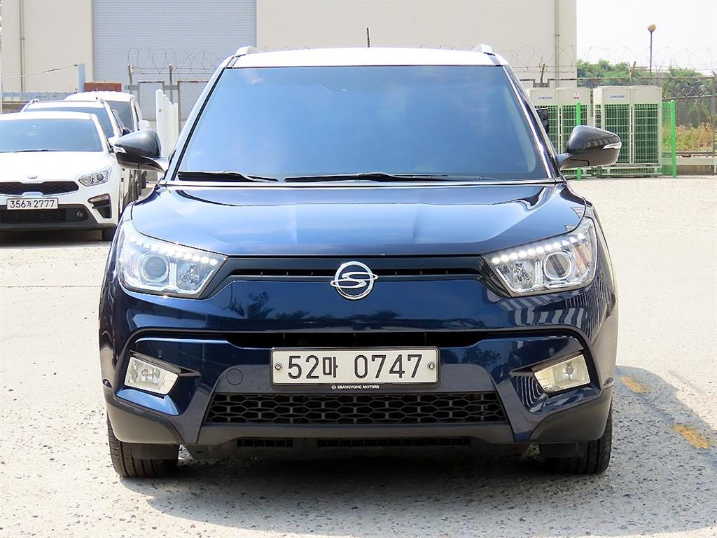 Ssangyong Tivoli 2016 Azul - Importación desde Corea - HF Imports Iquique - Foto 1