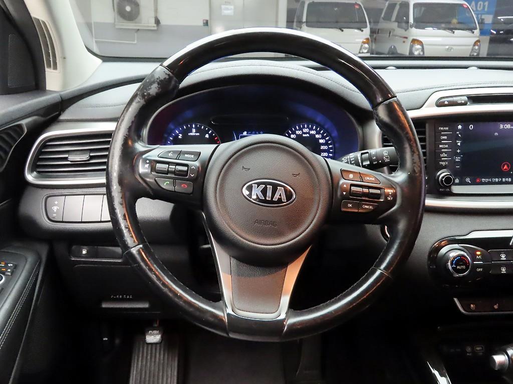 KIA Sorento - Vista 10