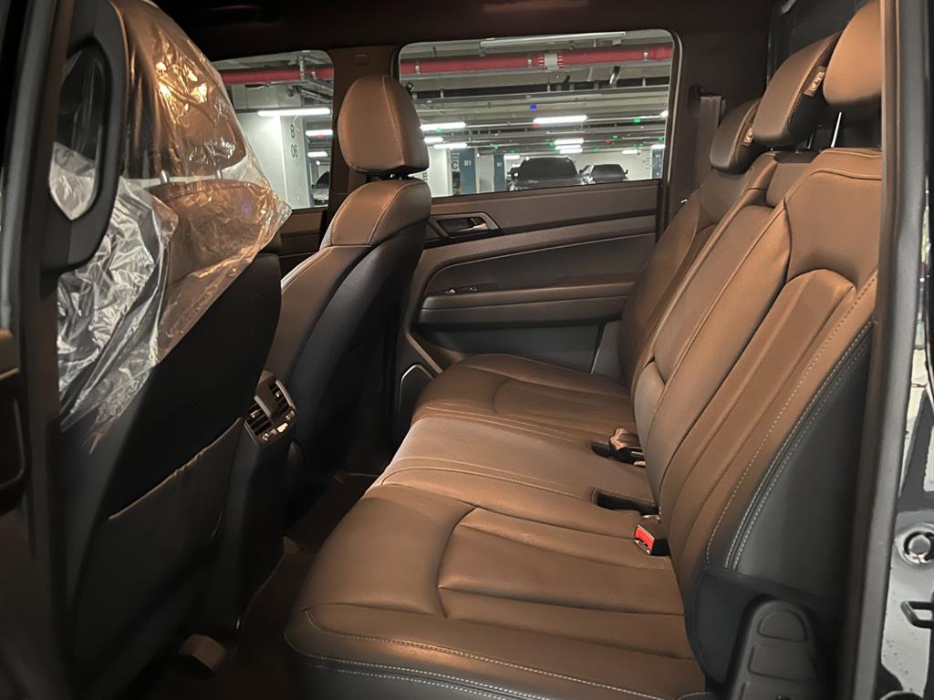Ssangyong Rexton - Vista 7