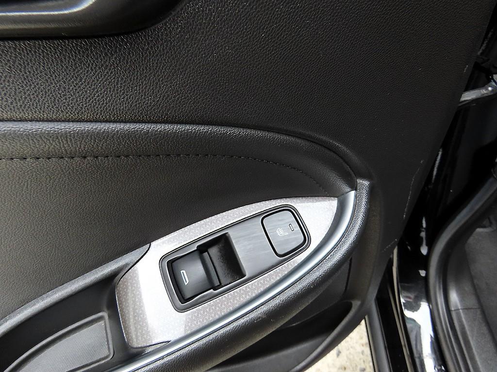 Chevrolet Malibu 2022 Negro - Importación desde Corea - HF Imports Iquique - Foto 18