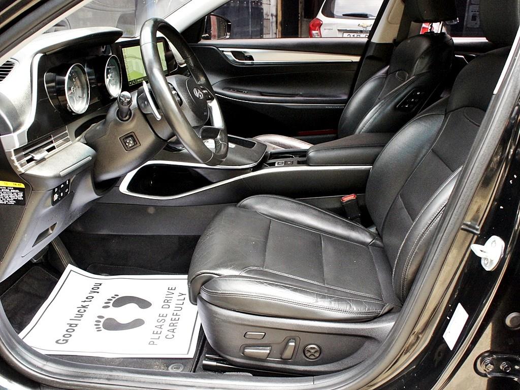 HYUNDAI Grandeur - Vista 7
