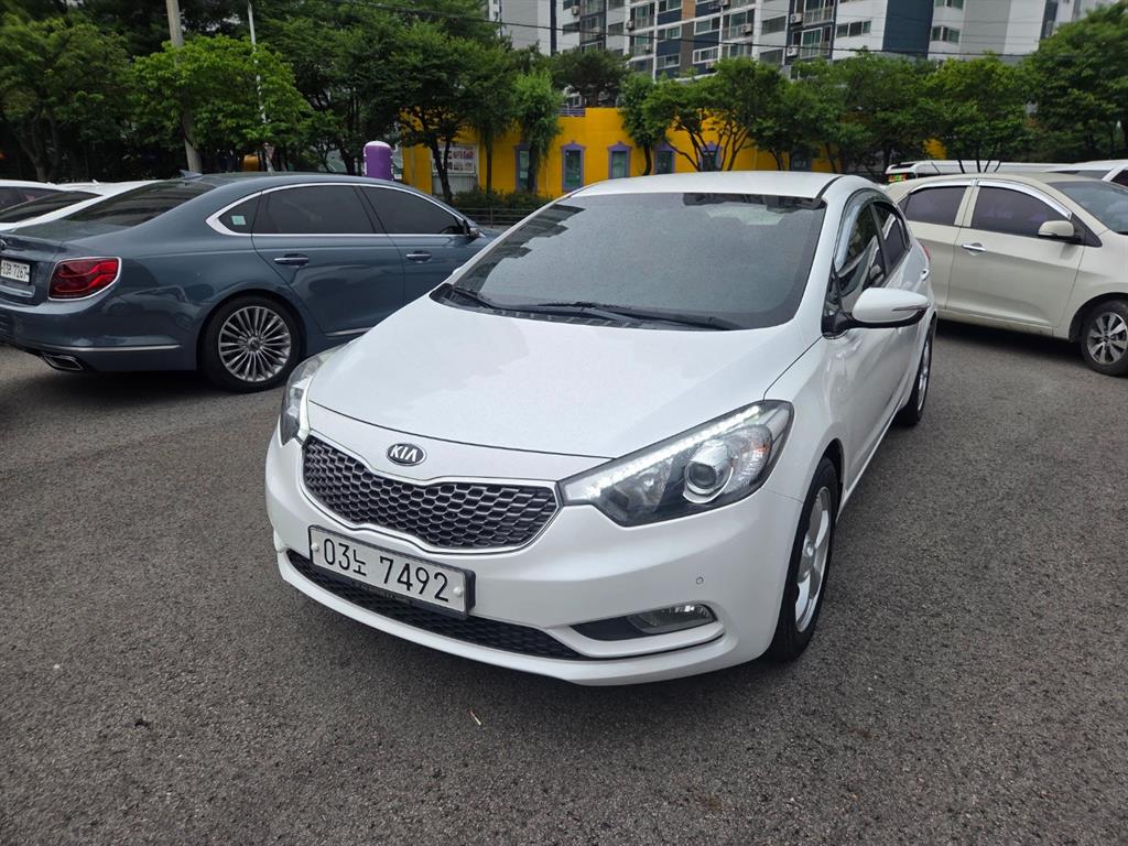 KIA K3 2013 Blanco - Importación desde Corea - HF Imports Iquique - Foto 1