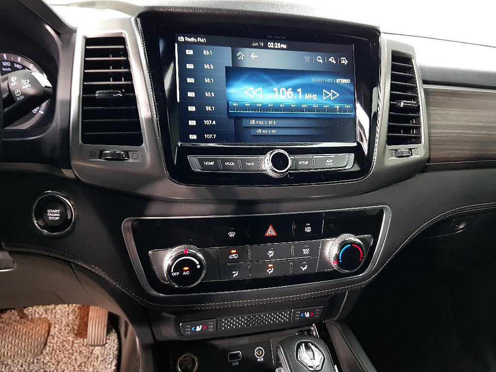 Ssangyong Rexton 2019 Gris - Importación desde Corea - HF Imports Iquique - Foto 13