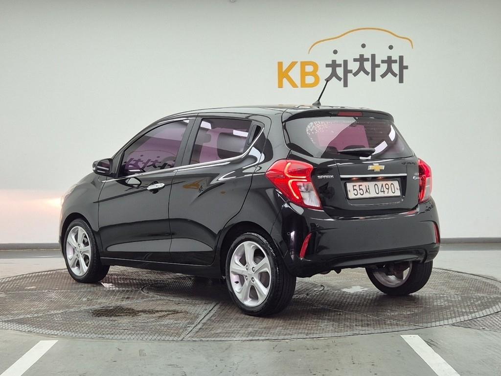 Chevrolet Spark - Vista 3