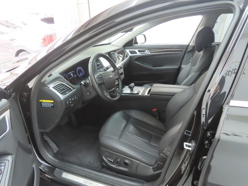 Genesis G80 - Vista 7