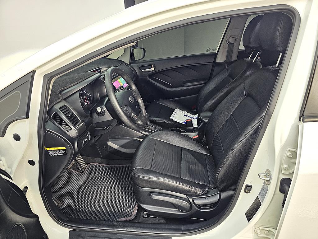 KIA K3 - Vista 10