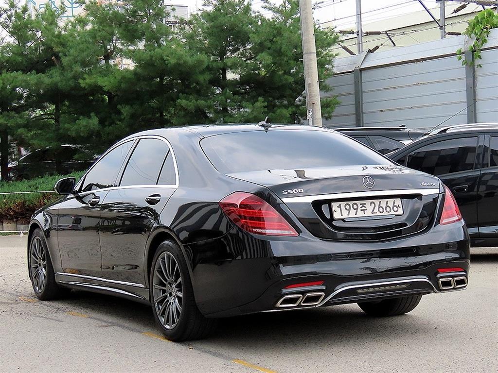 Mercedes Benz S Class - Vista 3