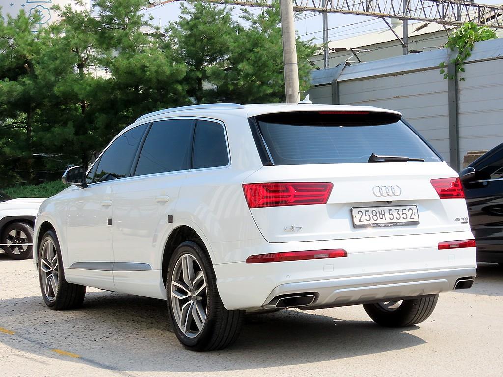 Audi Q7 - Vista 3