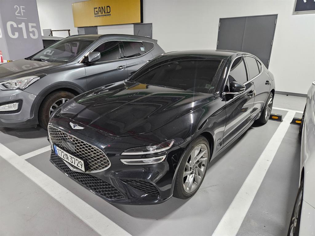 Genesis G70 - Vista 3
