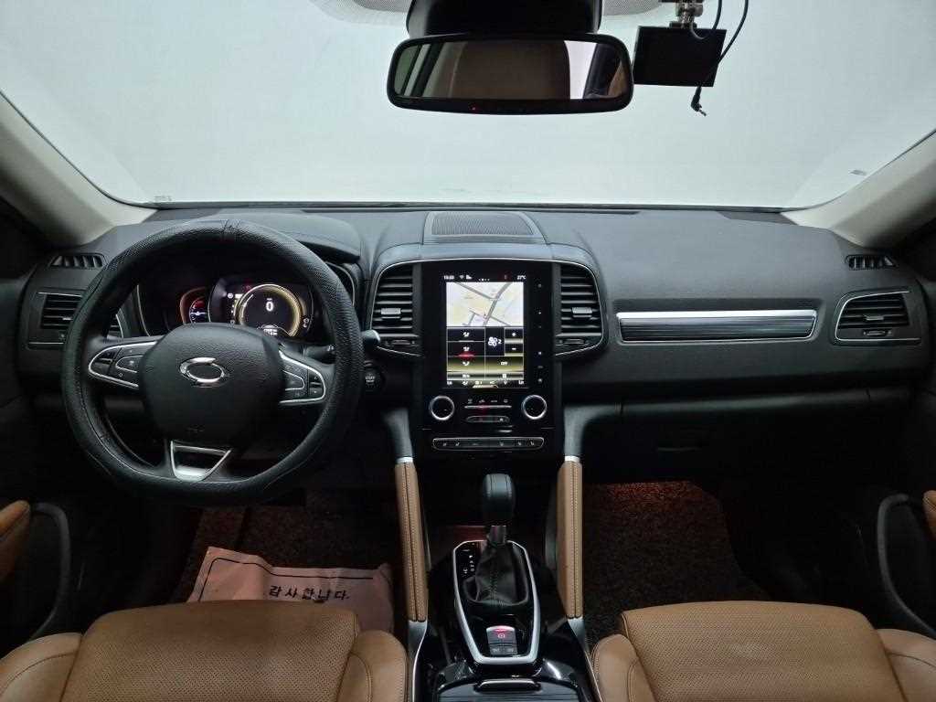 SAMSUNG QM6 - Vista 8