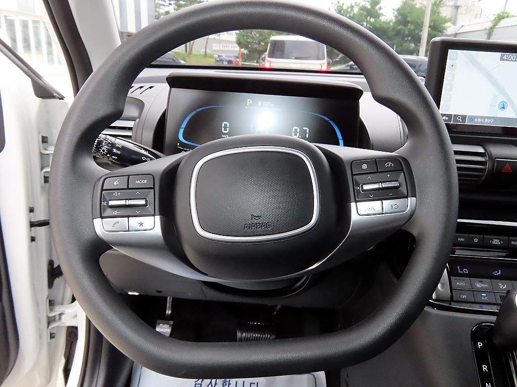 HYUNDAI Casper - Vista 10