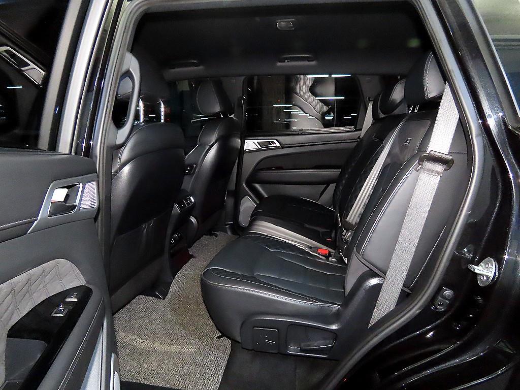 Ssangyong Rexton - Vista 9