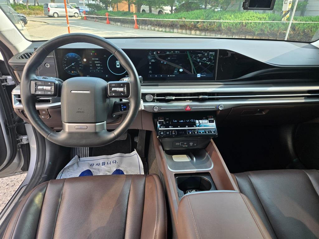 HYUNDAI Grandeur - Vista 9