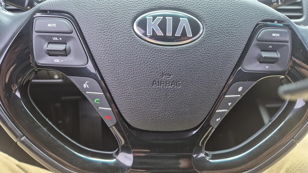 KIA K3 2016 Blanco - Importación desde Corea - HF Imports Iquique - Foto 13