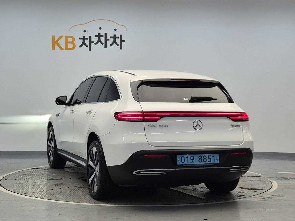 Mercedes Benz EQC - Vista 2