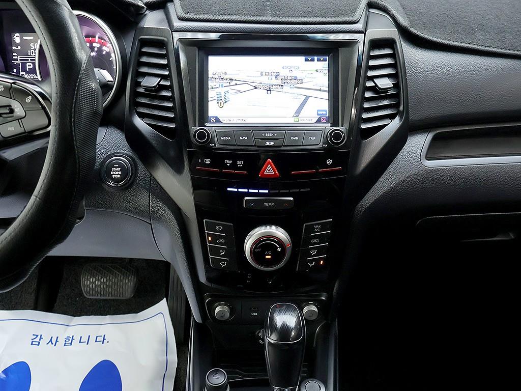 Ssangyong Tivoli - Vista 11
