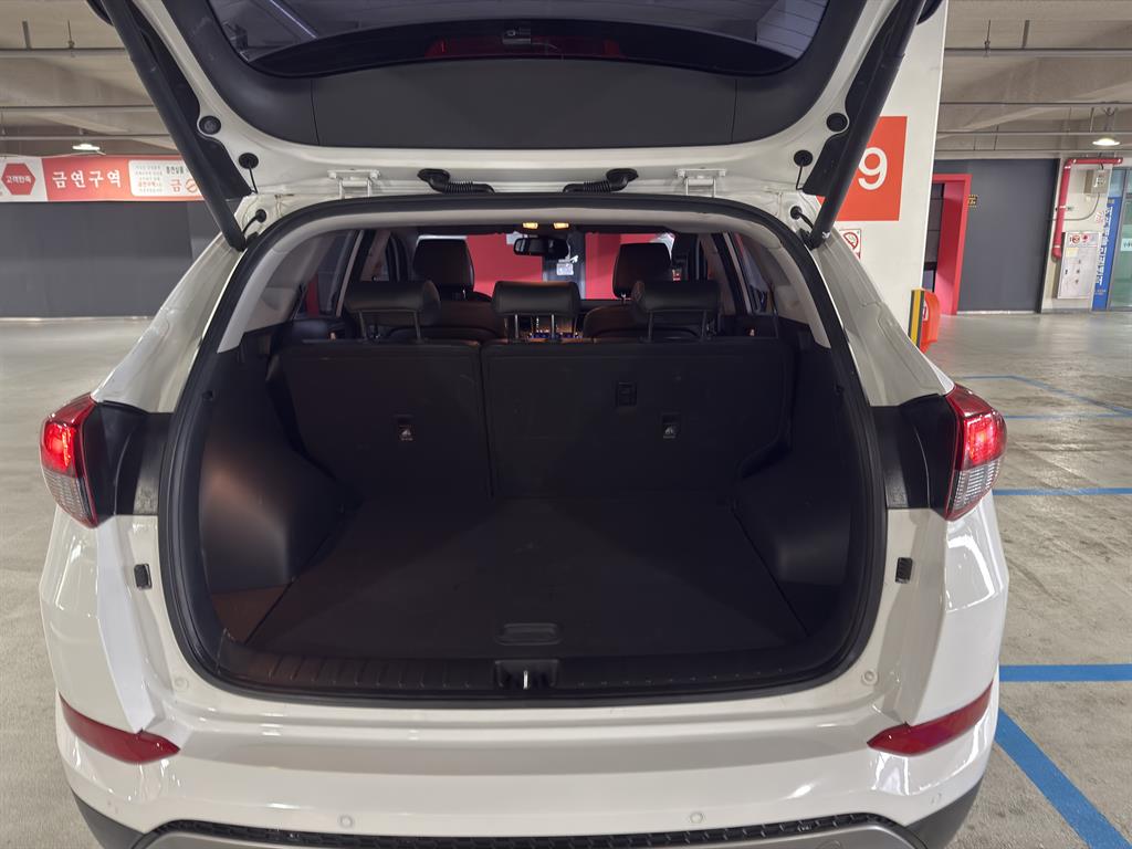 HYUNDAI Tucson - Vista 9