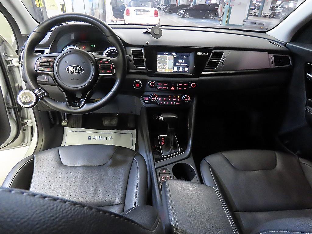 KIA Niro - Vista 12