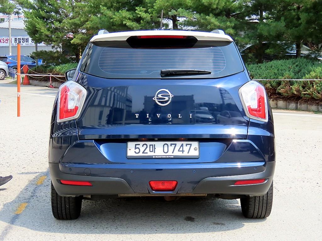 Ssangyong Tivoli - Vista 6