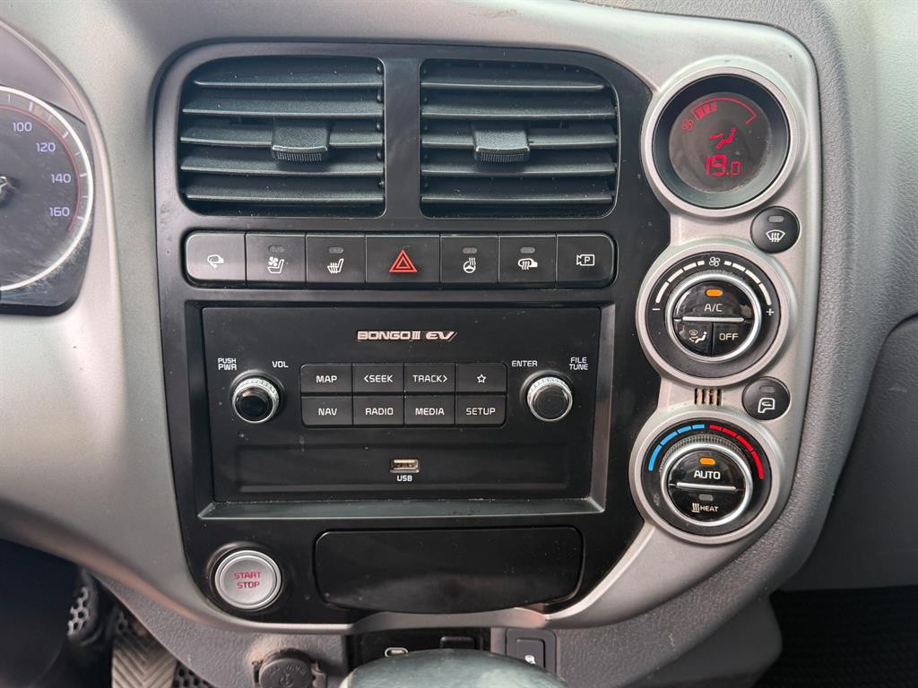 Small Truck Normal Box(High Deck) 2022 Blanco - Importación desde Corea - HF Imports Iquique - Foto 16