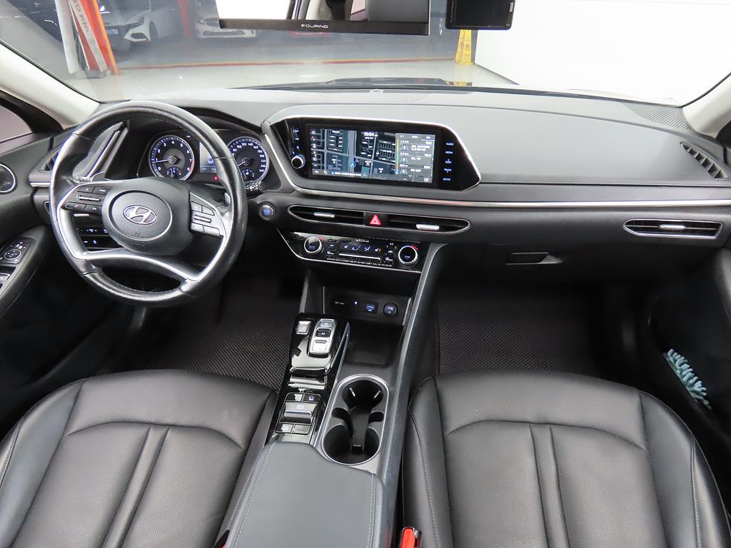 HYUNDAI Sonata - Vista 7