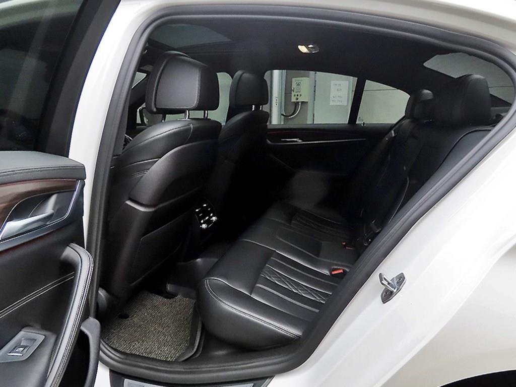 BMW 5 Series - Vista 8