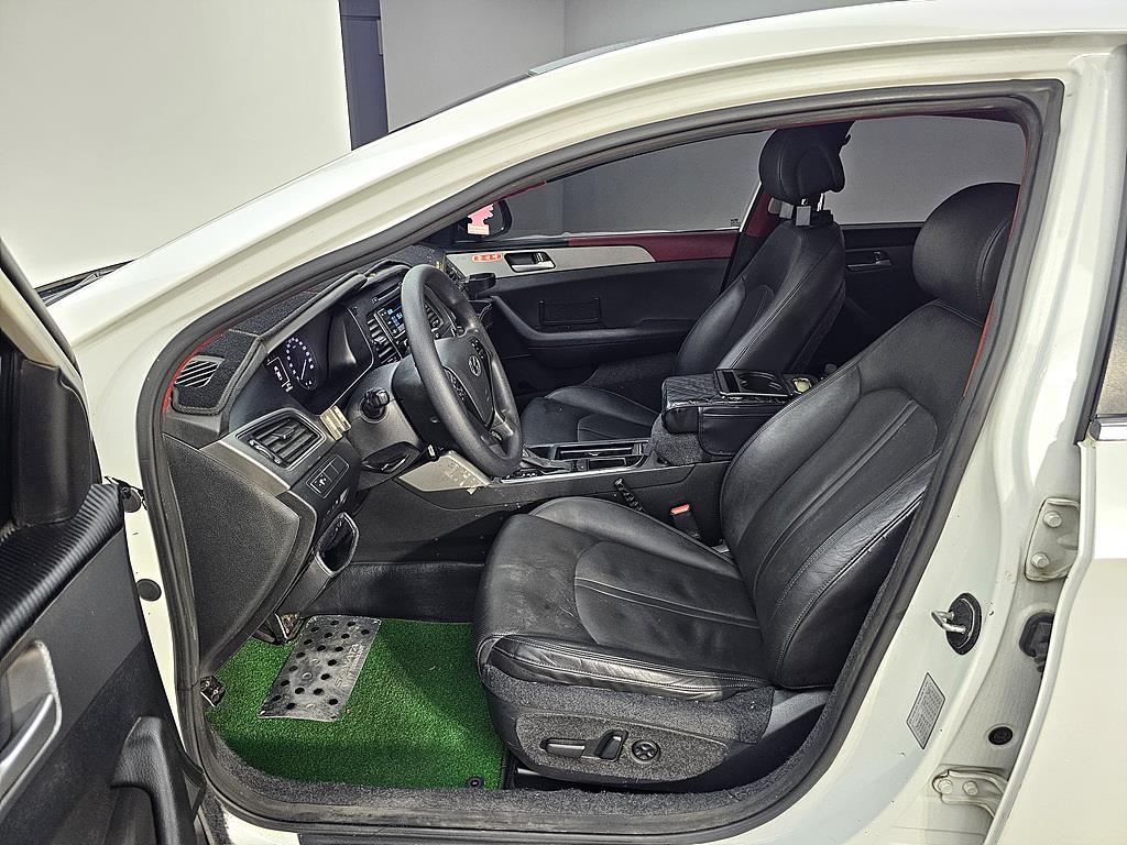 HYUNDAI Sonata - Vista 10
