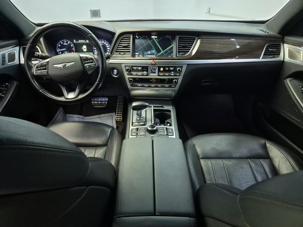 Genesis G80 - Vista 9