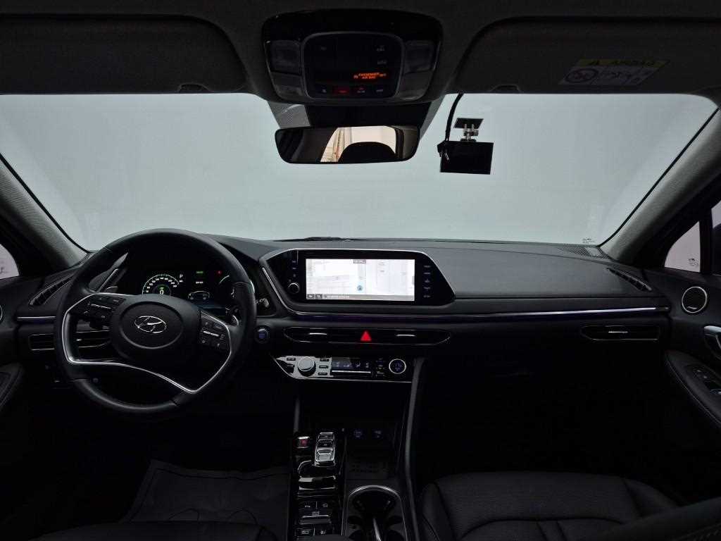 HYUNDAI Sonata - Vista 9