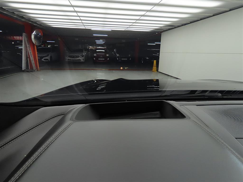 BMW 8 Series 2020 Negro - Importación desde Corea - HF Imports Iquique - Foto 13