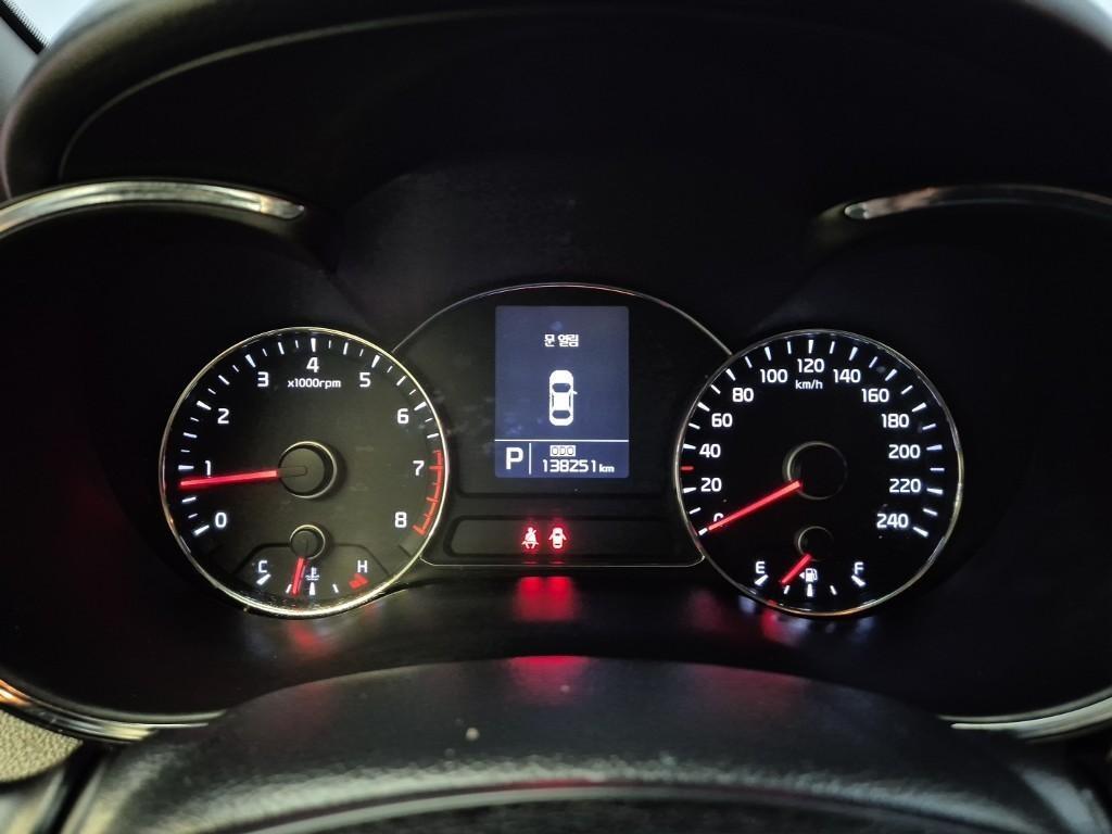 KIA K3 - Vista 8
