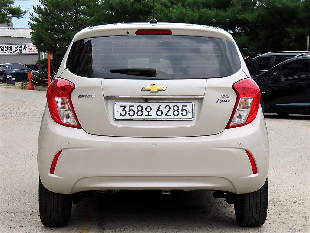 Chevrolet Spark - Vista 6