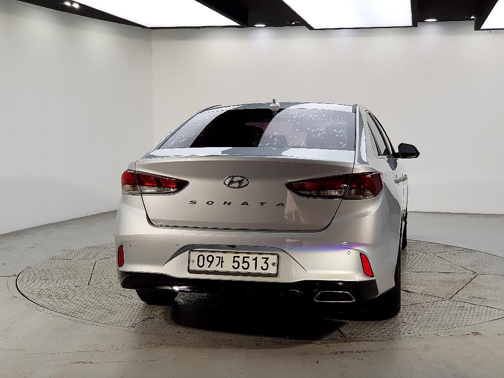 HYUNDAI Sonata - Vista 3