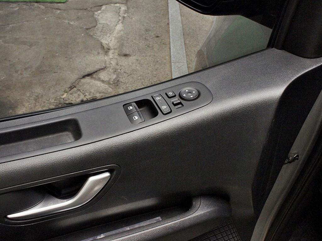 HYUNDAI Staria 2025 Gris - Importación desde Corea - HF Imports Iquique - Foto 14