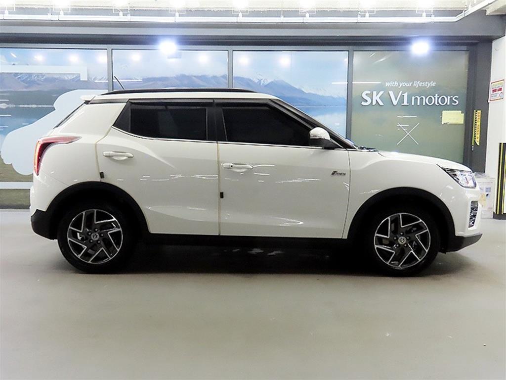 Ssangyong Tivoli - Vista 3