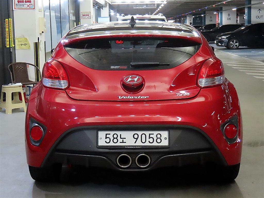 HYUNDAI Veloster - Vista 7