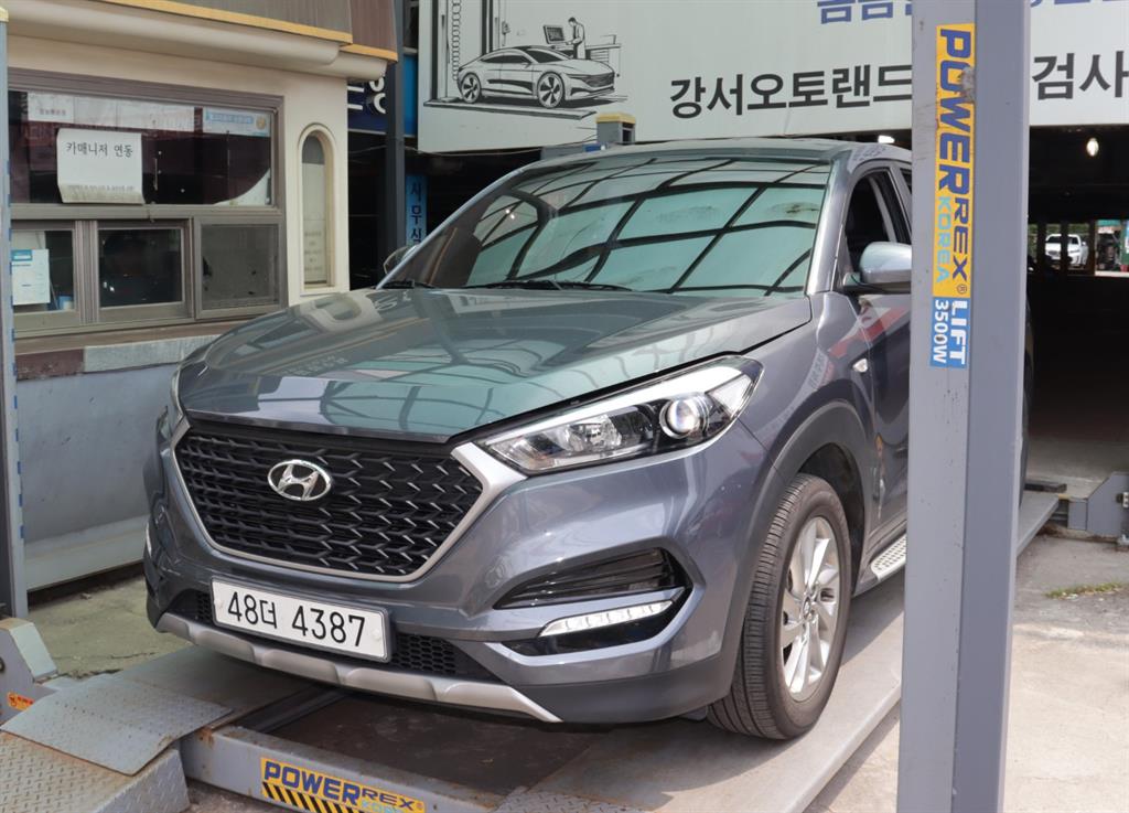 HYUNDAI Tucson - Vista 3
