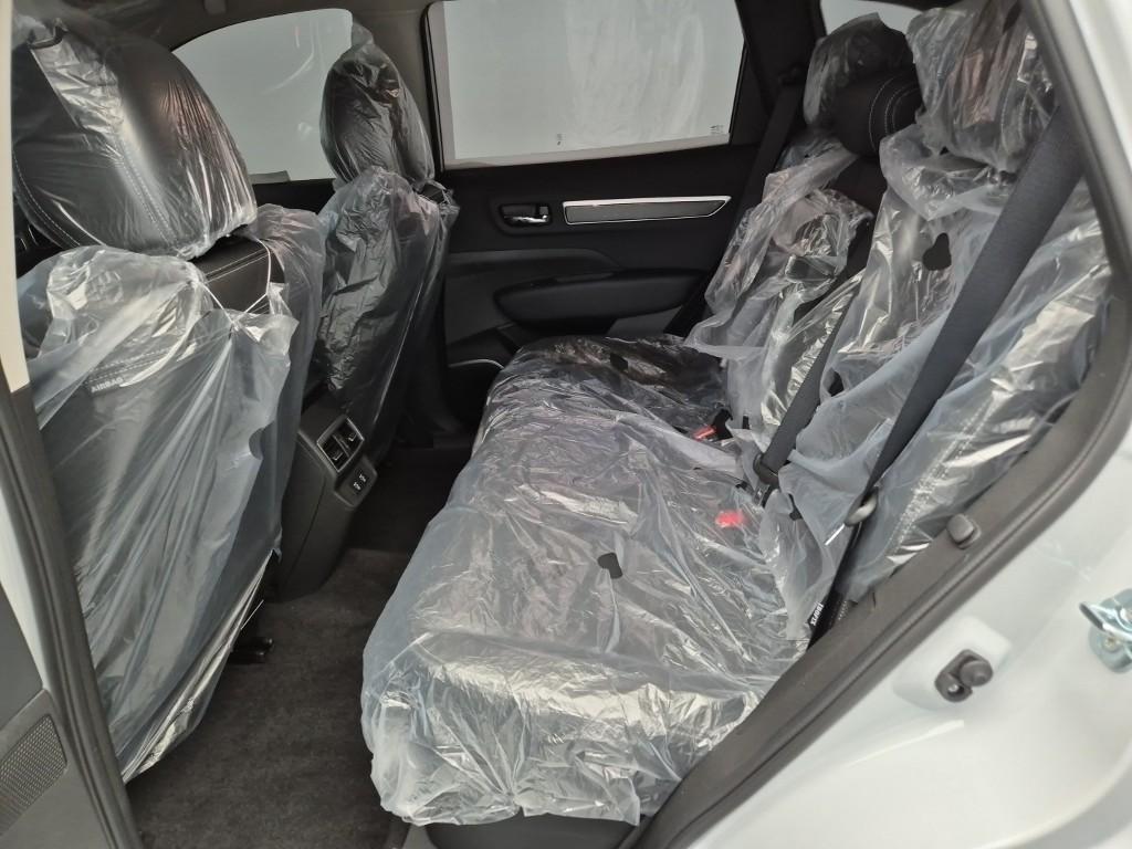 SAMSUNG QM6 2026 Blanco - Importación desde Corea - HF Imports Iquique - Foto 14