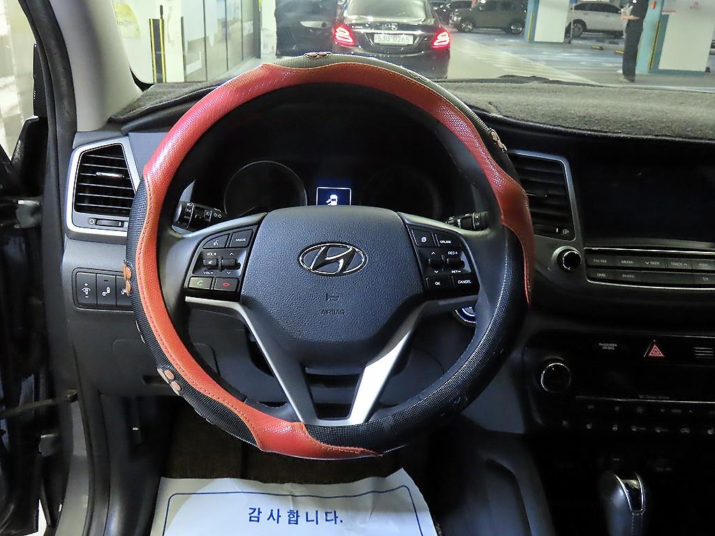 HYUNDAI Tucson - Vista 10
