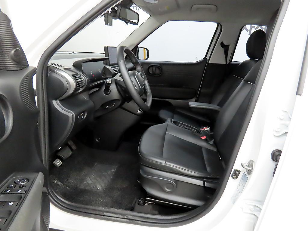 HYUNDAI Casper - Vista 7