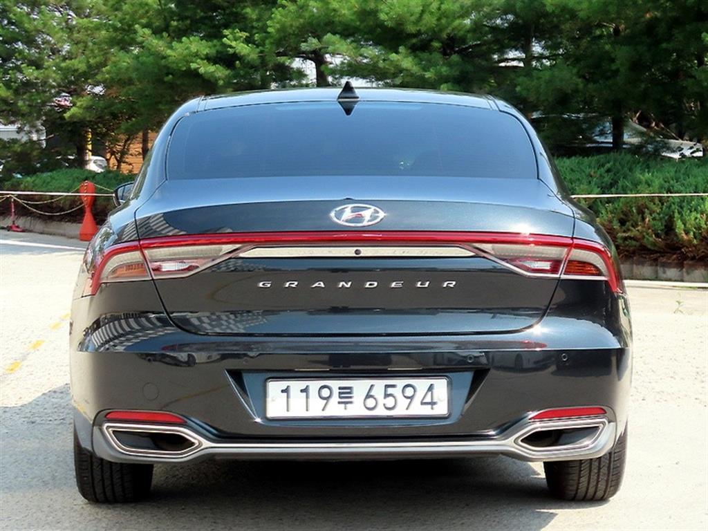 HYUNDAI Grandeur - Vista 6