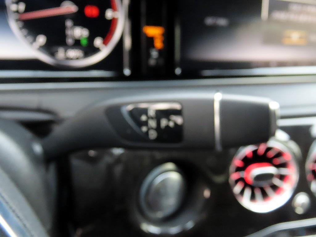 Mercedes Benz S Class - Vista 12