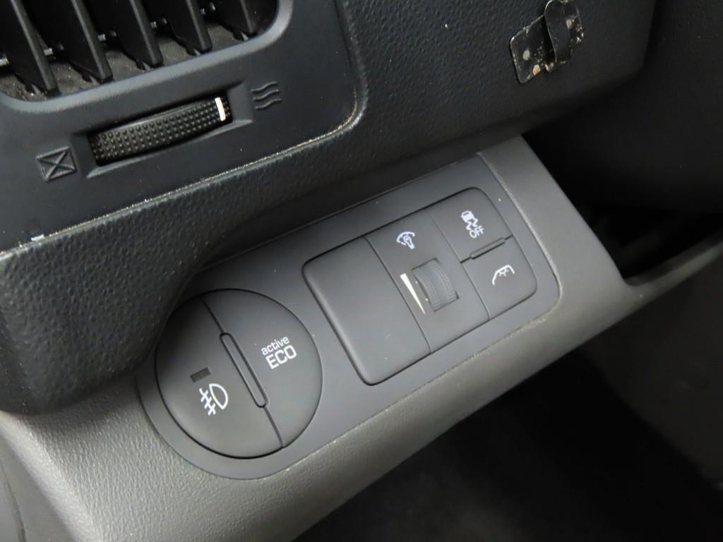 HYUNDAI Starex - Vista 12