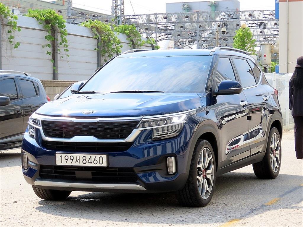 KIA Seltos - Vista 2