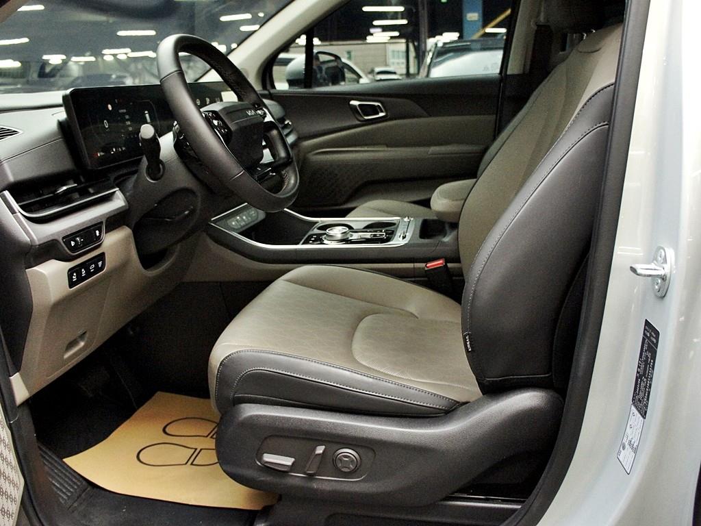 KIA Carnival - Vista 5