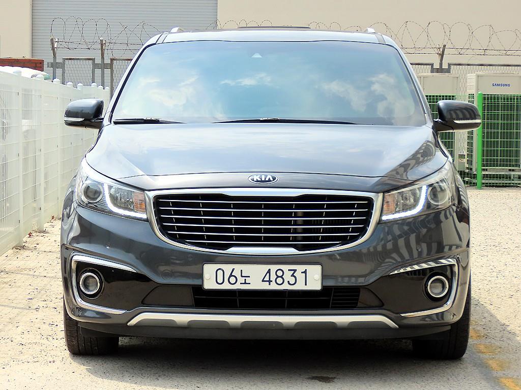 KIA Carnival 2018 Gris - Importación desde Corea - HF Imports Iquique - Foto 1