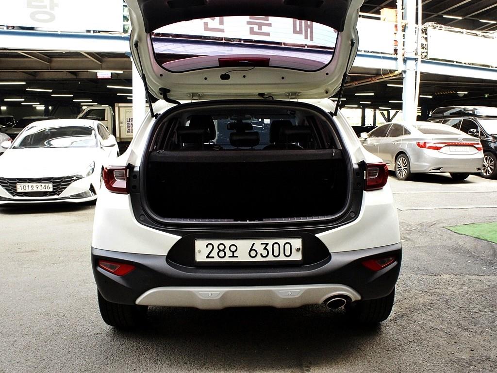 KIA Stonic 2019 Blanco - Importación desde Corea - HF Imports Iquique - Foto 20